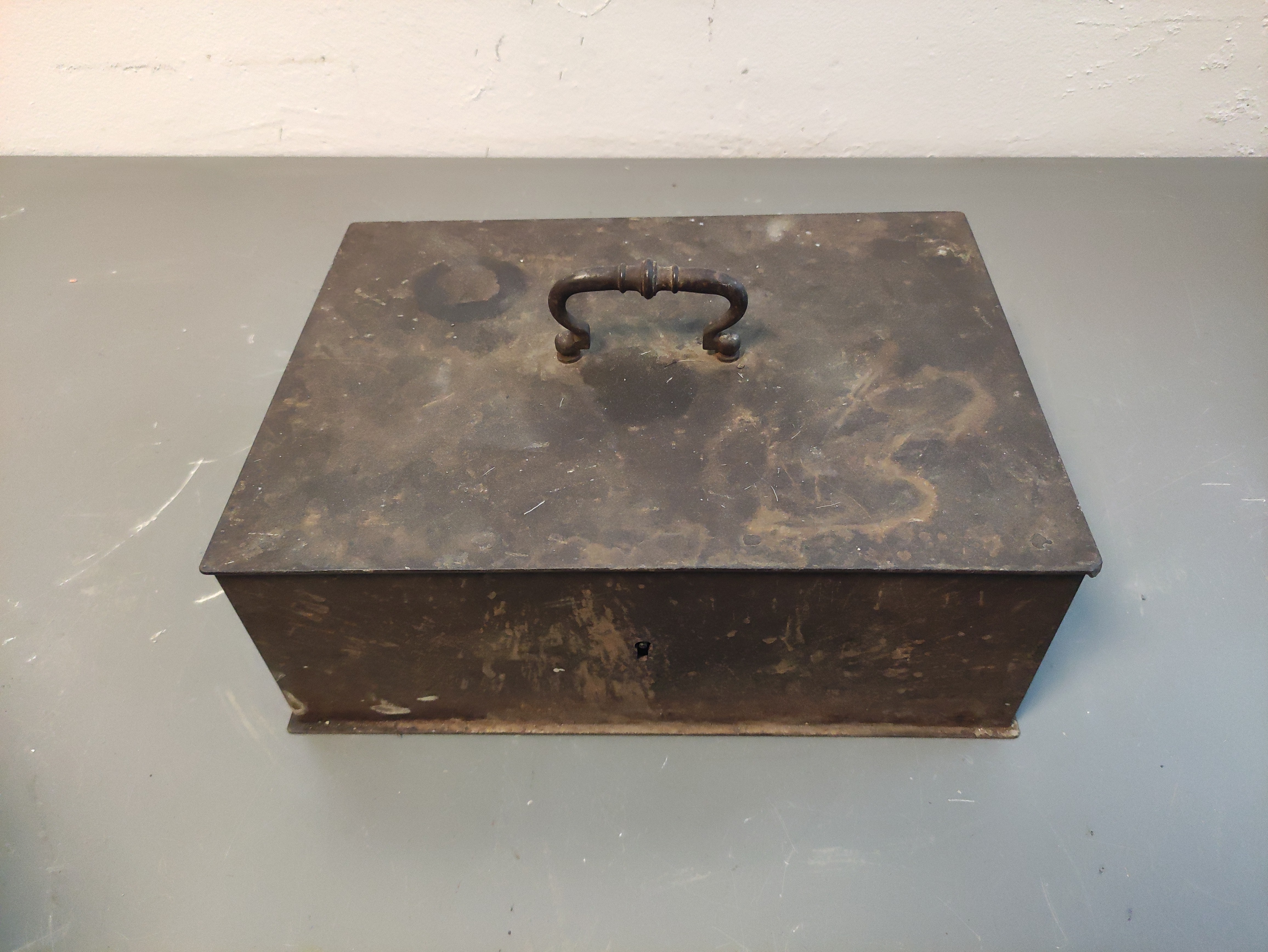 caja caudales cerrada metal 10_9x30x22 1u